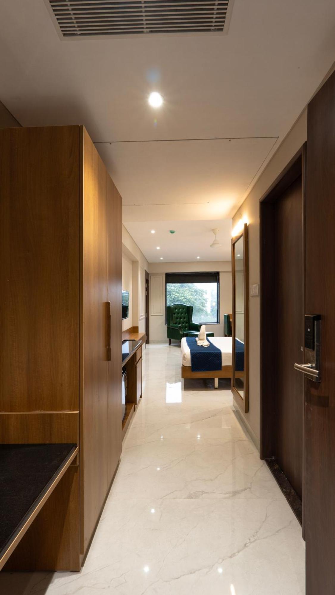 Magnus Nexstar Suites Kalyani Nagar 푸네 외부 사진