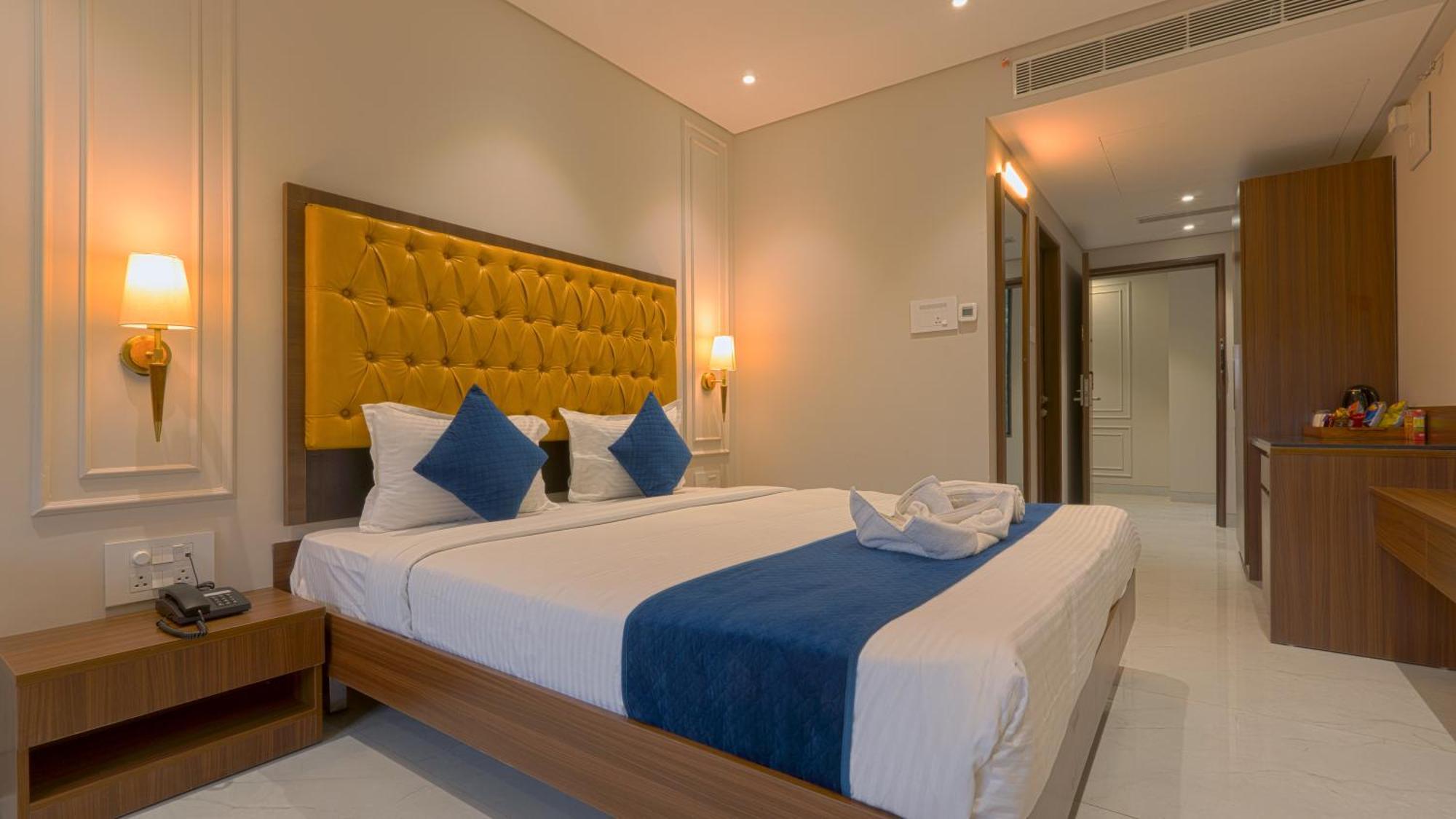 Magnus Nexstar Suites Kalyani Nagar 푸네 외부 사진
