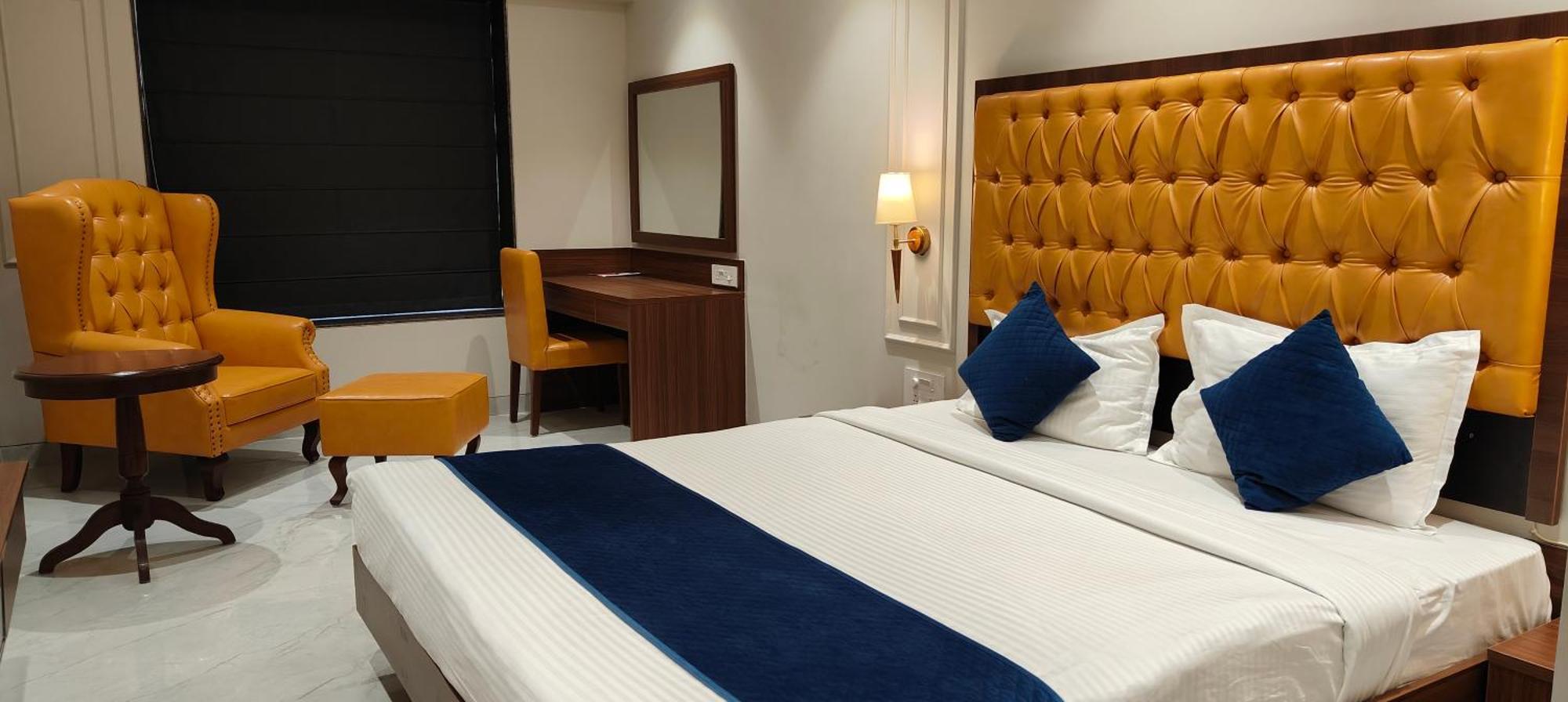 Magnus Nexstar Suites Kalyani Nagar 푸네 외부 사진