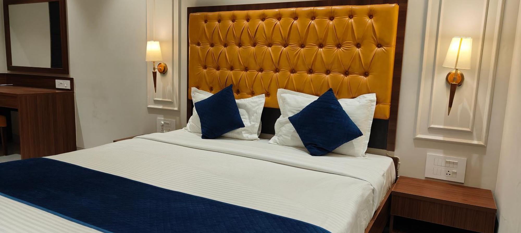 Magnus Nexstar Suites Kalyani Nagar 푸네 외부 사진